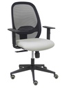 Silla Cilanco negra malla negra asiento bali gris claro brazo regulable.