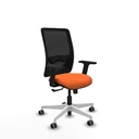 Zulema sincro malla negra bali naranja brazos 2D base blanca  ruedas 65mm engomadas
