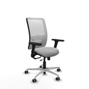 Zulema traslack malla blanca similpiel gris claro brazos 3D base aluminio  ruedas 65mm engomadas