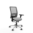 Zulema traslack malla gris similpiel gris claro brazos 3D base aluminio  ruedas 65mm engomadas
