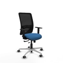 Zulema traslack malla negra similpiel azul claro brazos 1D base aluminio  ruedas 65mm engomadas