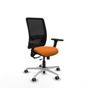 Zulema traslack malla negra similpiel naranja brazos 3D base aluminio  ruedas 65mm engomadas