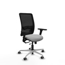 Zulema traslack malla negra similpiel gris claro brazos 3D base aluminio  ruedas 65mm engomadas