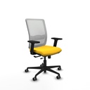 Haches traslack malla blanca similpiel amarillo brazos 2D base nailon ruedas 65mm engomadas