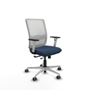 Haches traslack malla blanca similpiel azul marino brazos blancos base aluminio ruedas 65mm engomadas