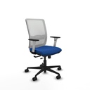 Haches traslack malla blanca similpiel azul brazos blancos base nailon ruedas 65mm nailon