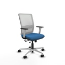 Haches traslack malla blanca similpiel azul claro brazos blancos base aluminio ruedas 65mm nailon