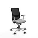 Haches traslack malla negra similpiel gris claro brazos blancos base aluminio ruedas 65mm nailon