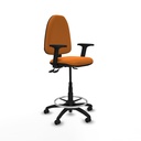 Taburete Aýna AS similpiel naranja brazos 2D base poliamida ruedas autofrenantes 50mm