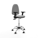 Taburete Aýna AS similpiel gris claro brazos 2D base cromada ruedas autofrenantes 50mm