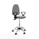 Taburete Aýna CPDM bali gris claro brazos fijos base cromada ruedas engomadas 50mm