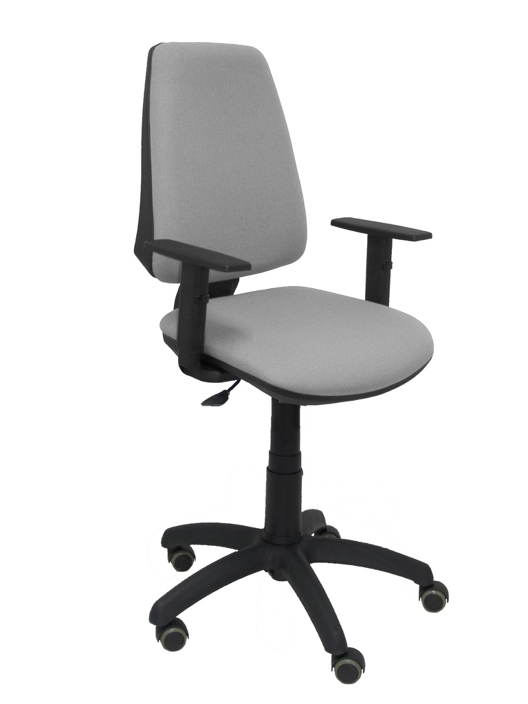 Silla Elche CP bali gris claro brazos regulables ruedas de parqué
