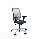 Motilla sincro malla blanca similpiel azul marino brazos 2D base blanca  ruedas 65mm nailon