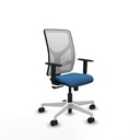 Motilla sincro malla blanca similpiel azul claro brazos 1D base blanca  ruedas 65mm nailon